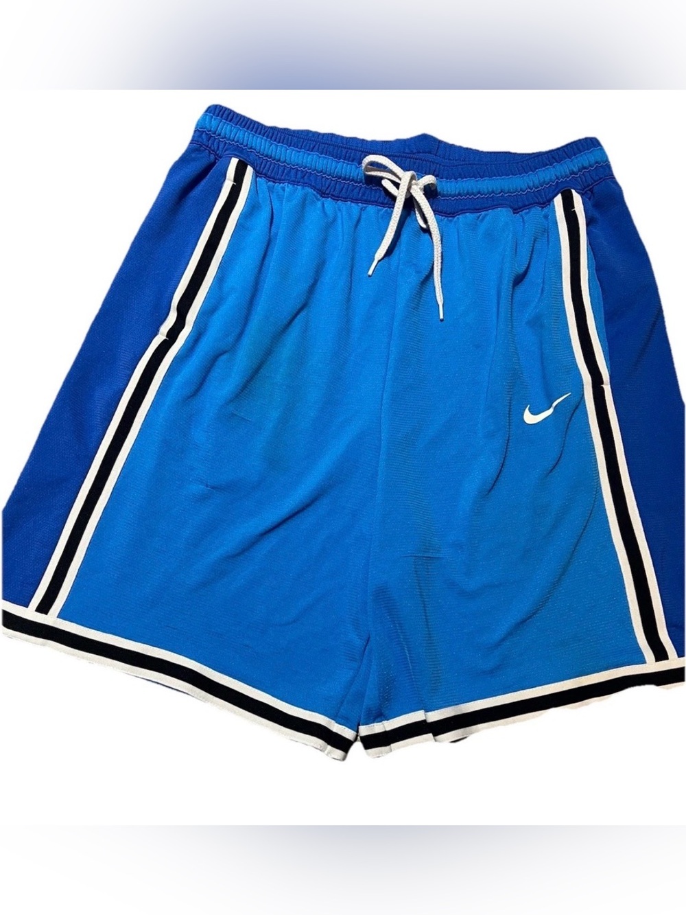 Men's Nike Dri-FIT DNA basketball shorts Size Large Blue